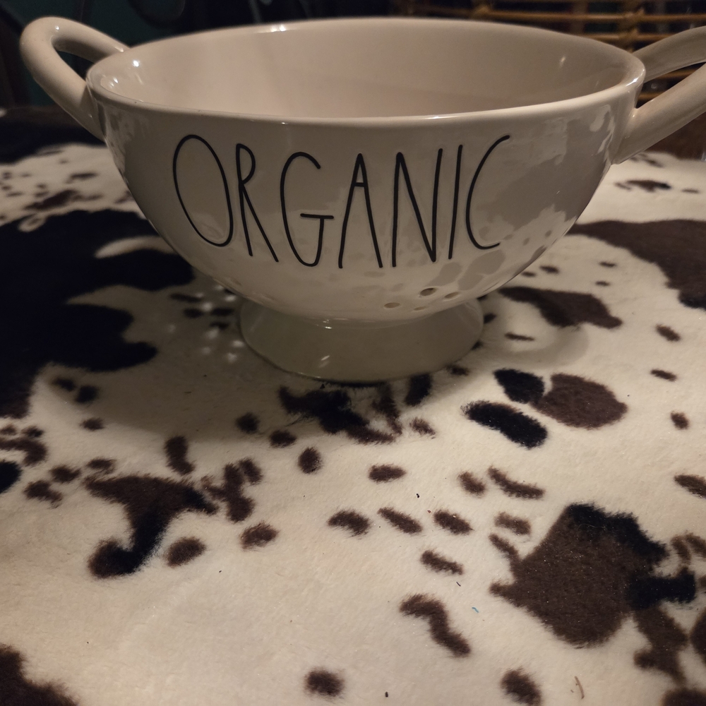 Rae Dunn Artisan Collection Ceramic Piece
